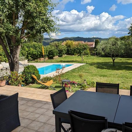 Villa Calme Avec Piscine A Greoux Экстерьер фото
