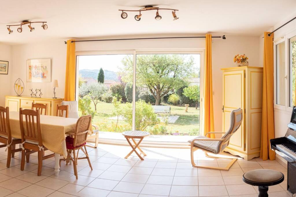 Villa Calme Avec Piscine A Greoux Экстерьер фото