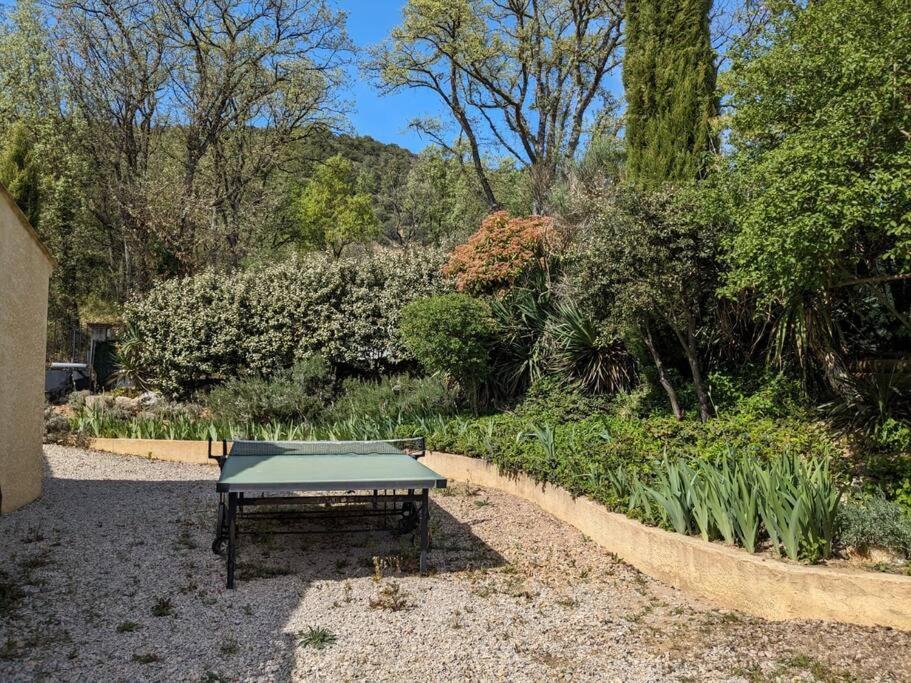 Villa Calme Avec Piscine A Greoux Экстерьер фото