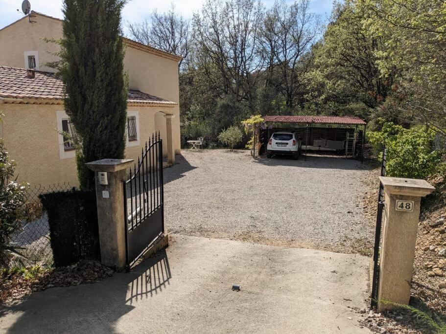 Villa Calme Avec Piscine A Greoux Экстерьер фото